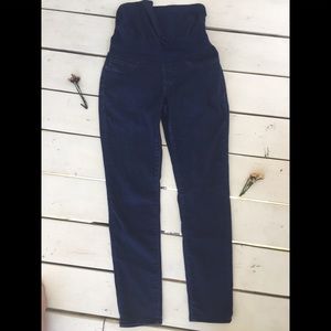 Navi maternity jeans with high support 🤰🏻